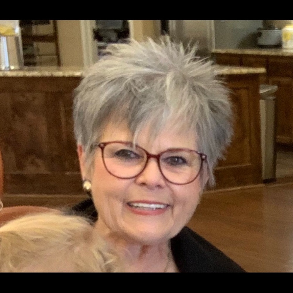 Meet your Posher, Yvonne
